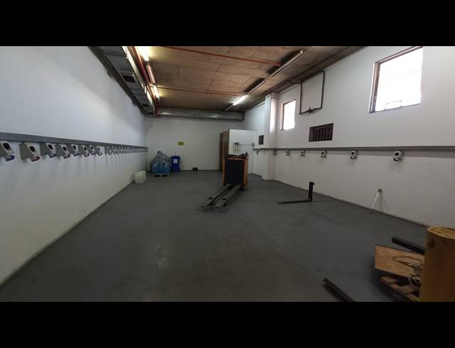 12,400M² WAREHOUSE TO LET IN JET PARK